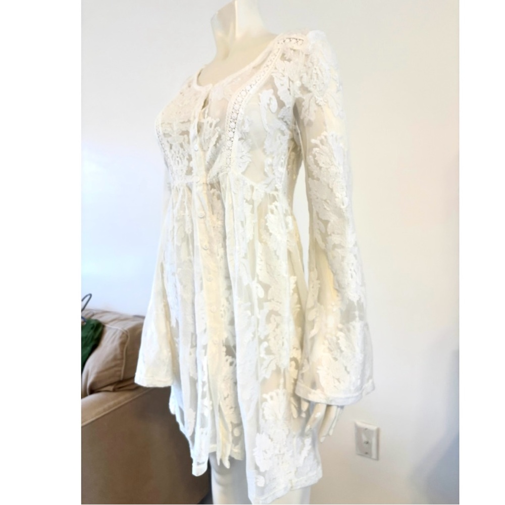 MINKPINK White Lace Mesh Top - Picture 9 of 11